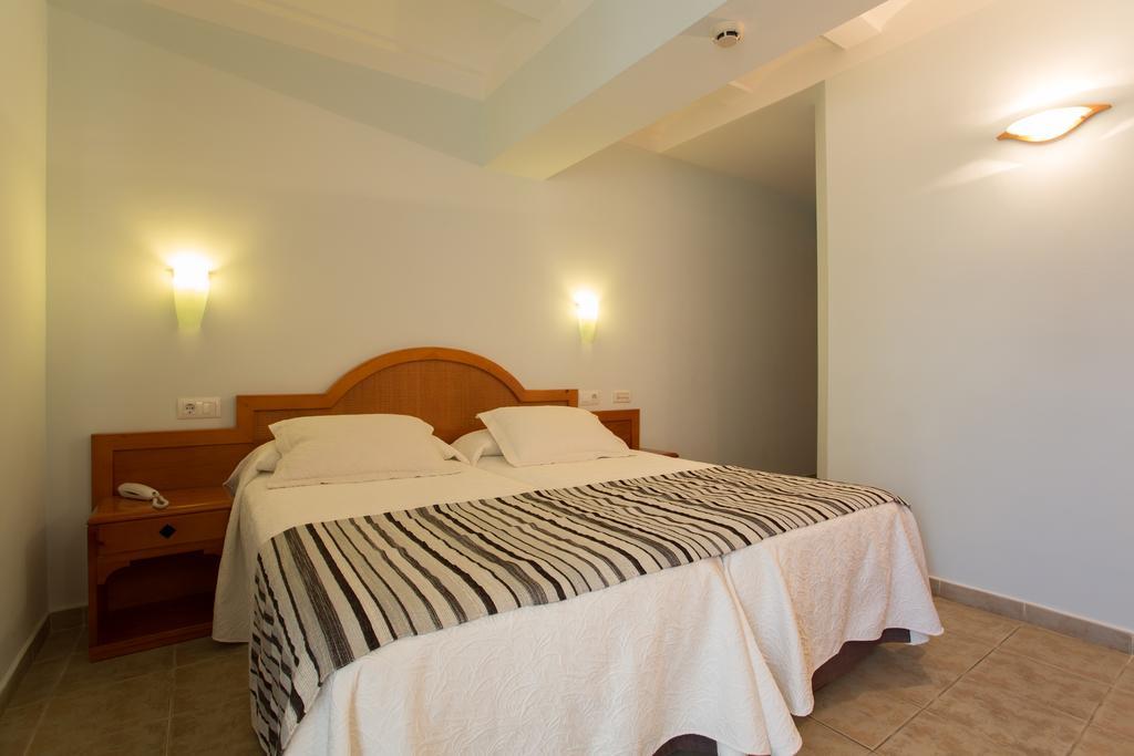 Hotel Bahia Ла-Савина Экстерьер фото
